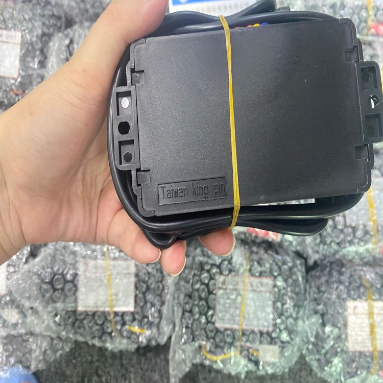 供應(yīng)日本正英點火變壓器GNITION UNIT KP772