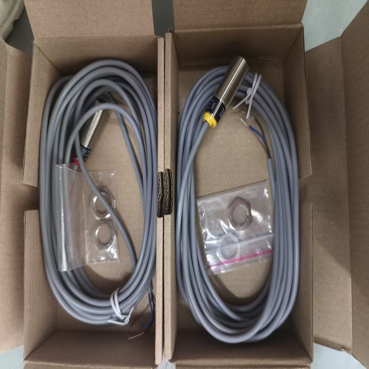 供應(yīng)丹麥TELCO對(duì)射式光電傳感器SMR 3212 TB 5