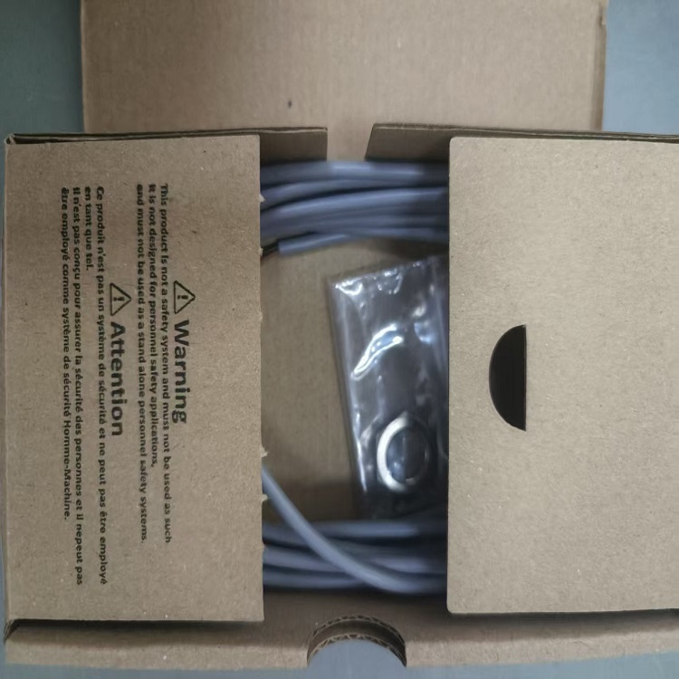 供應(yīng)丹麥TELCO對(duì)射式光電傳感器SMR 3212 TB 5