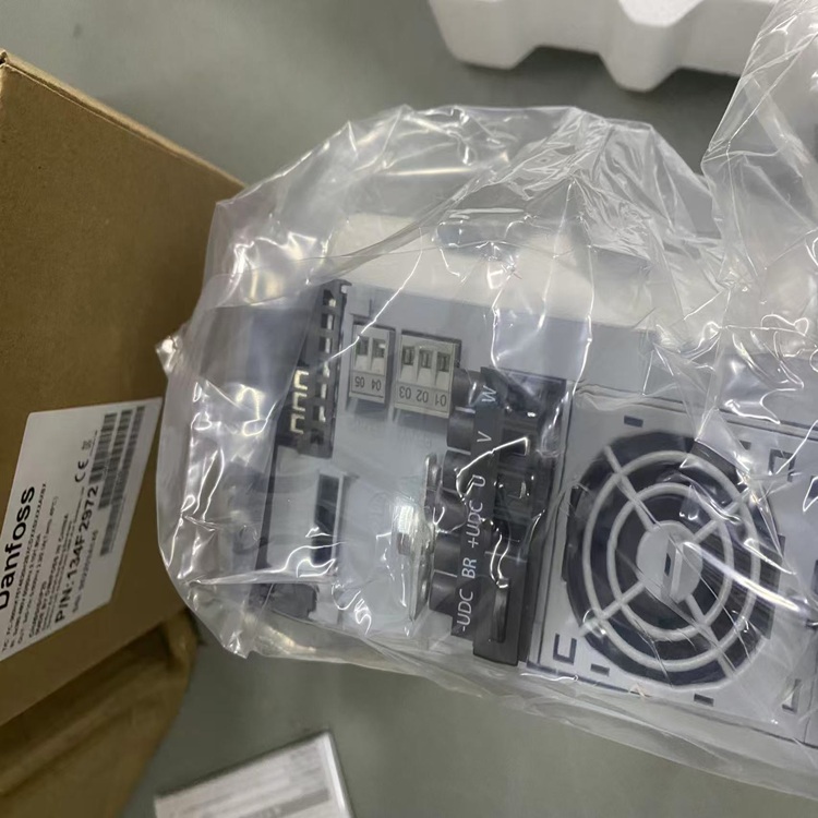 Danfoss丹佛斯變頻器FC-360HK75T4E20H2BXCDXXSXXXXAXBX需 要議價(jià)