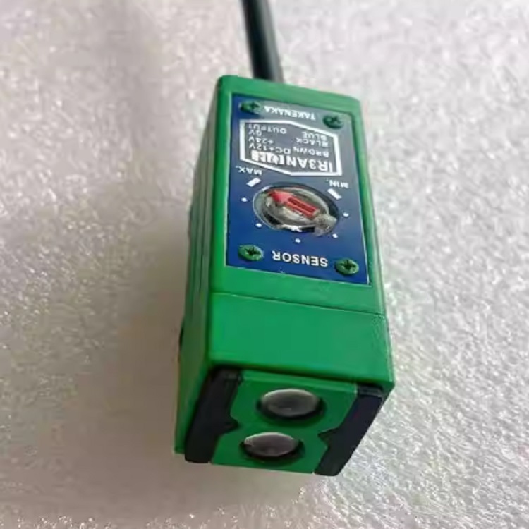 日本 TAKEX IR3AN 光電傳感器 光控收料機(jī)專用感應(yīng)開關(guān)